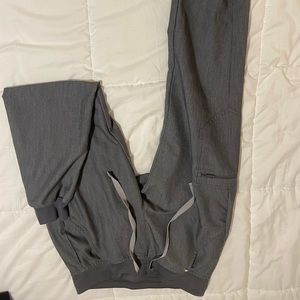 Figs jogger style scrub pant